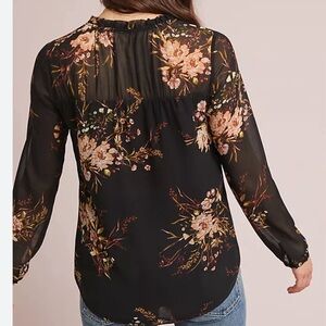 🌼DANIEL RAINN BLACK FLORAL BLOUSE. Size Sm‎